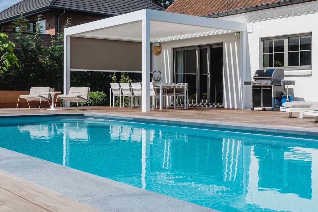 OS Pool und Dach