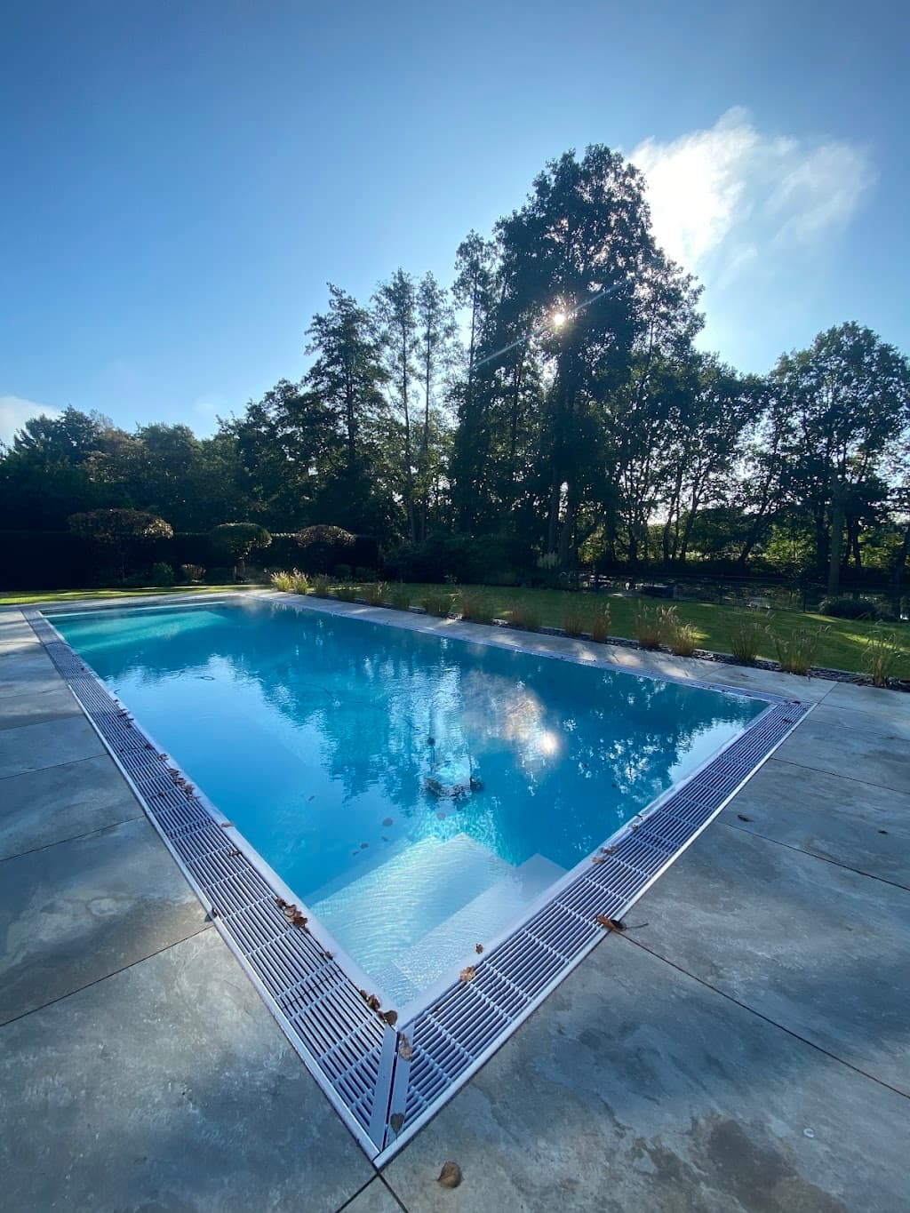 Niemeyer Schwimmbadbau GmbH · Poolbau Hamburg