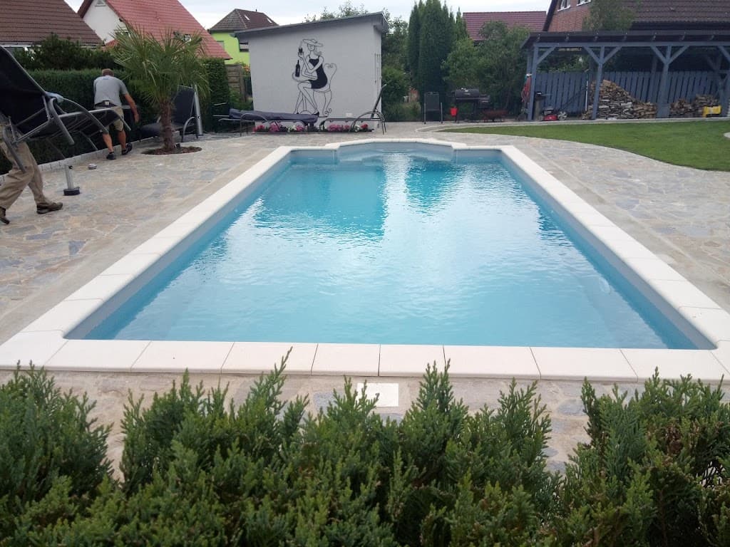 Poolwelt Leipzig GmbH I Beratung - Bau- Service