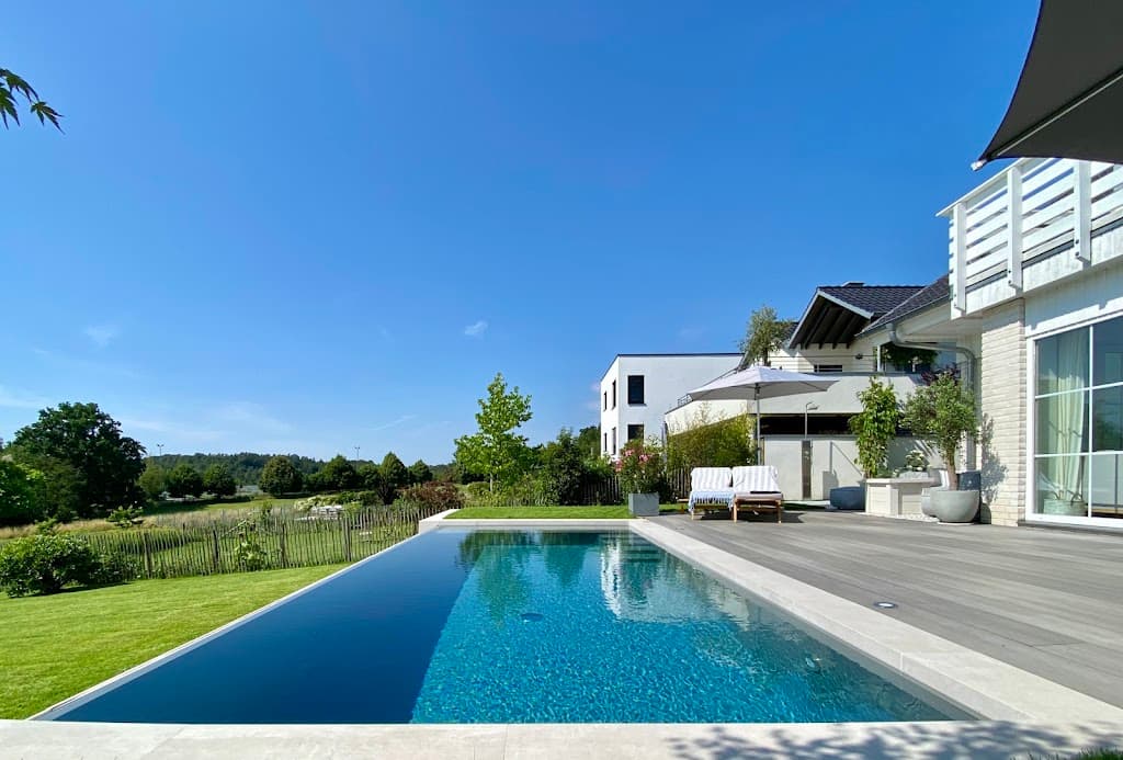 Rheingrün Pools — 1